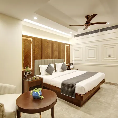 The Vanson Pride Delhi New Delhi Exterior photo