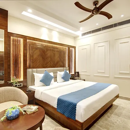 The Vanson Pride Delhi New Delhi Exterior photo