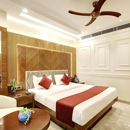 The Vanson Pride Delhi New Delhi Exterior photo