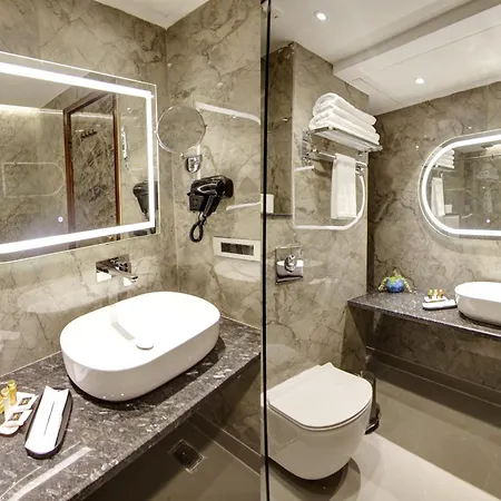 The Vanson Pride Delhi New Delhi Exterior photo