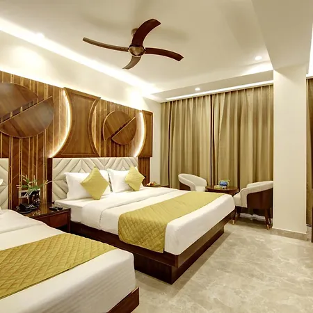 The Vanson Pride Delhi New Delhi Exterior photo