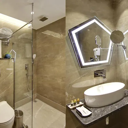The Vanson Pride Delhi New Delhi Exterior photo