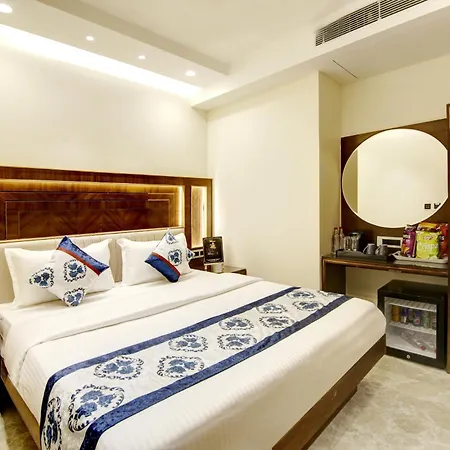 The Vanson Pride Delhi New Delhi Exterior photo
